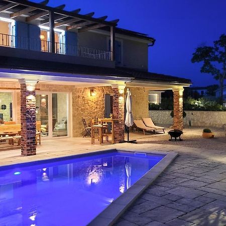 Villa Alara - Charming Villa With Heated Swimming Pool Milohnici Luaran gambar